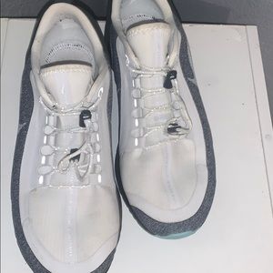 react Nike shield water proof Reflective